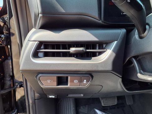 Used 2025 Kia K4 FWD image 7