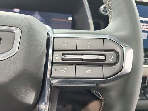 New 2026 GMC Canyon Denali image 25