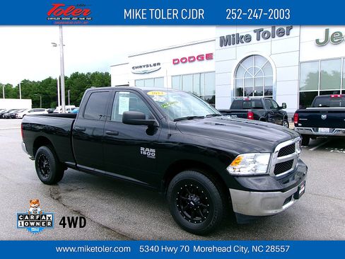 Used 2024 RAM 1500 Classic SLT AWD/4WD image 1