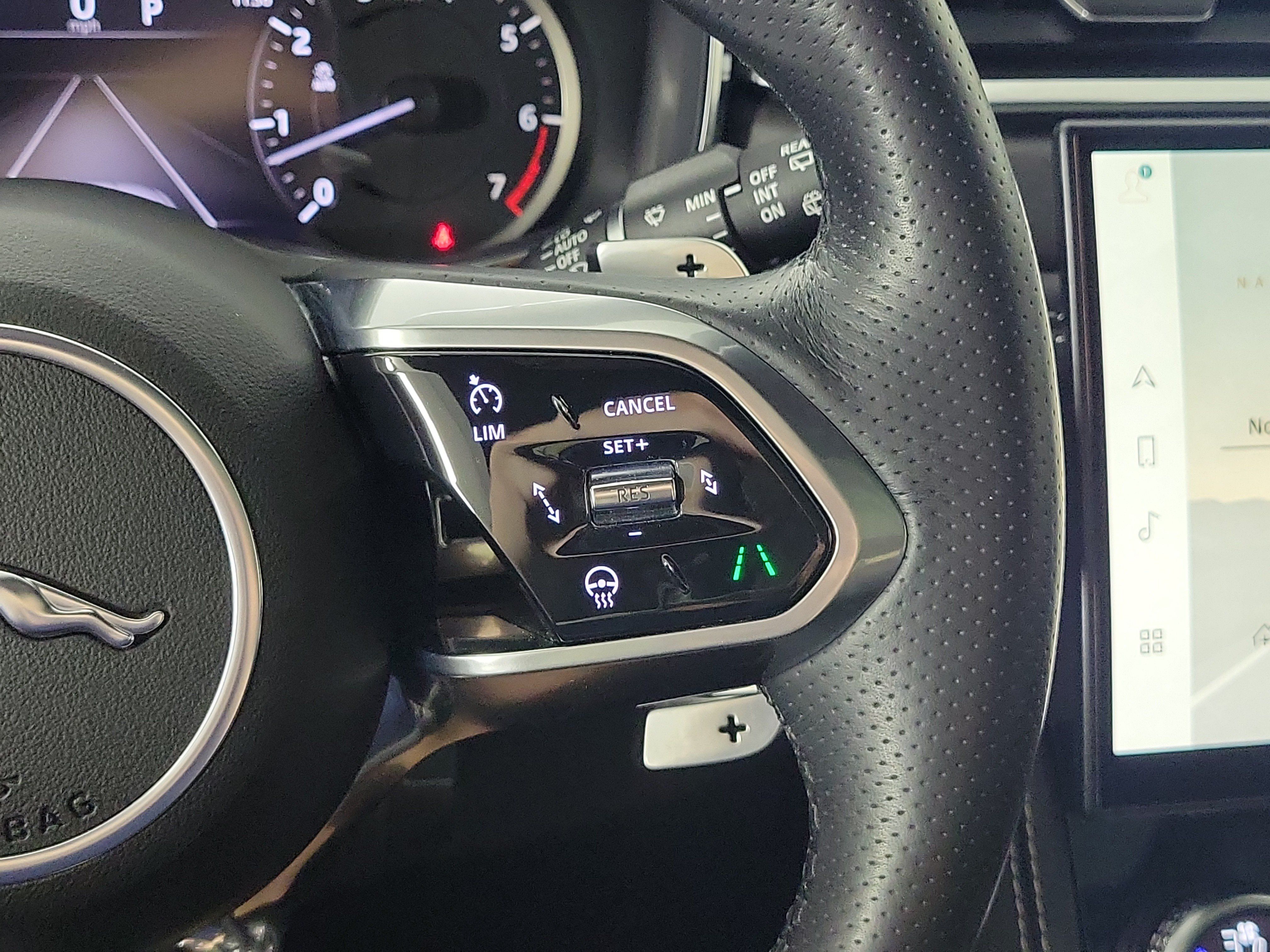 Used 2023 Jaguar F-PACE R-Dynamic S AWD/4WD image 14