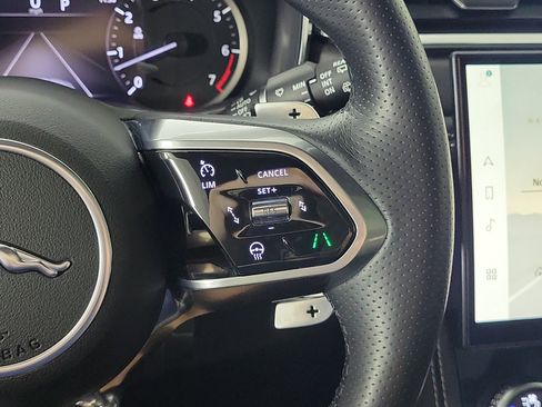 Used 2023 Jaguar F-PACE R-Dynamic S AWD/4WD image 14