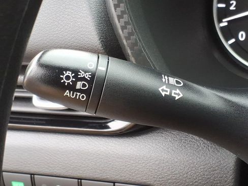 Certified 2025 Nissan Sentra SV FWD image 21