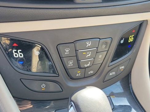 Used 2017 Buick Envision Premium image 29