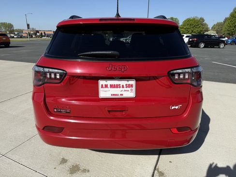 Used 2023 Jeep Compass Limited AWD/4WD image 7