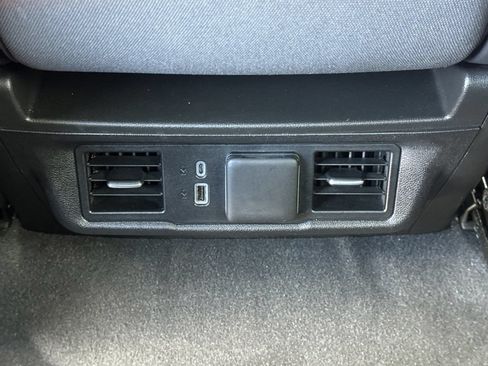Used 2025 Chevrolet Silverado 1500 LT AWD/4WD image 13