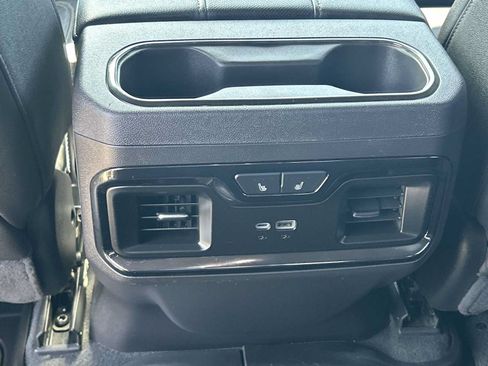 Used 2024 GMC Sierra 1500 AT4 w/ Technology Package AWD/4WD image 21