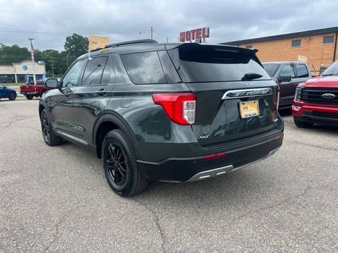 Certified 2024 Ford Explorer XLT w/ Equipment Group 202A AWD/4WD image 5