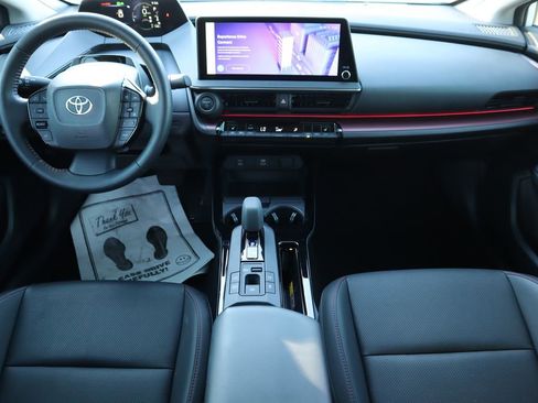 Certified 2025 Toyota Prius Plug-In Hybrid image 13