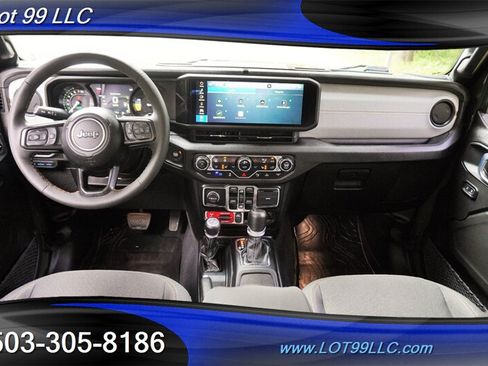 Used 2024 Jeep Wrangler Unlimited AWD/4WD image 2