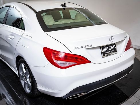 Used 2019 Mercedes-Benz CLA 250 4MATIC image 19
