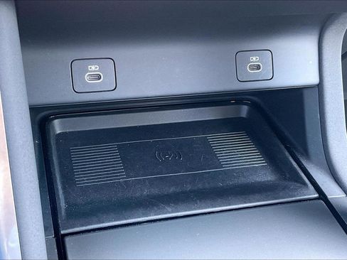 Used 2025 Land Rover Discovery Sport S image 33