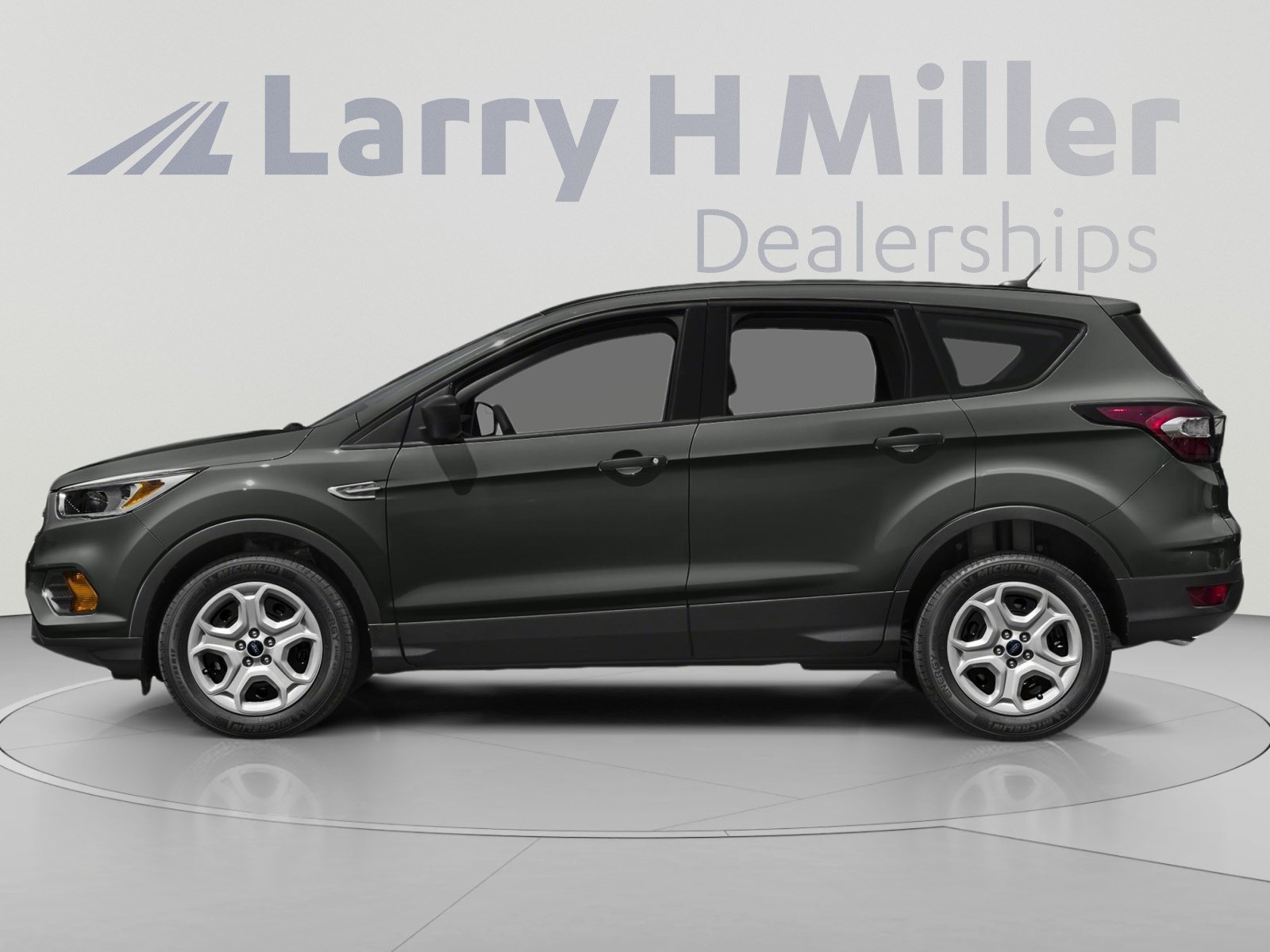 Used 2017 Ford Escape SE w/ Equipment Group 201A AWD/4WD image 3