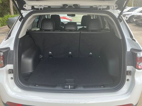 Used 2022 Jeep Compass Latitude image 52