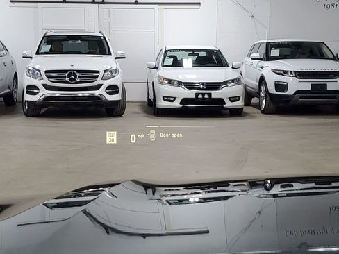 Used 2022 BMW ALPINA B7 xDrive image 36