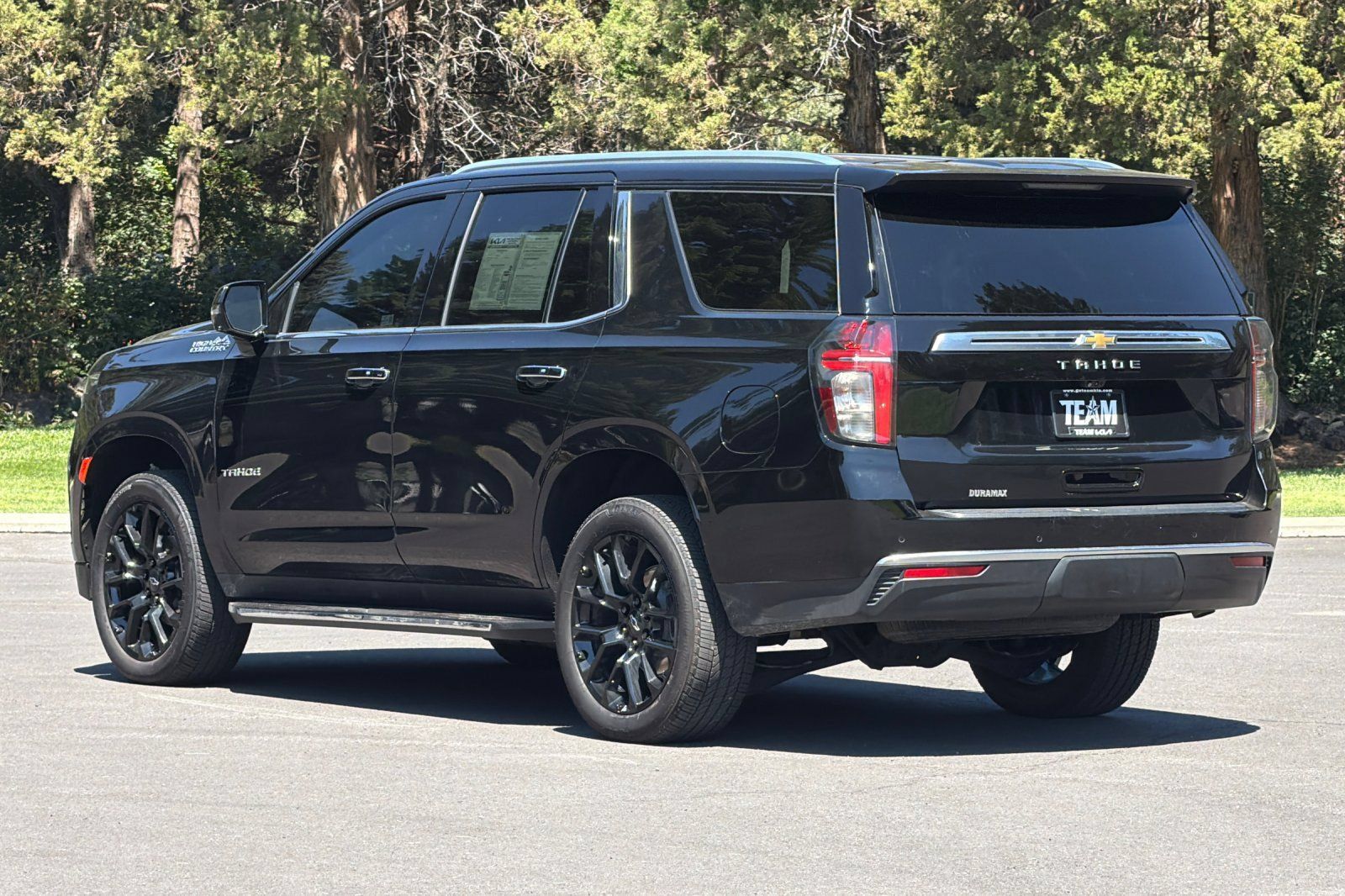 Used 2024 Chevrolet Tahoe High Country AWD/4WD image 6