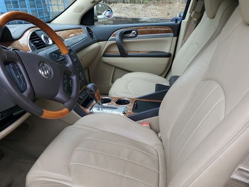 Used 2012 Buick Enclave Leather image 9
