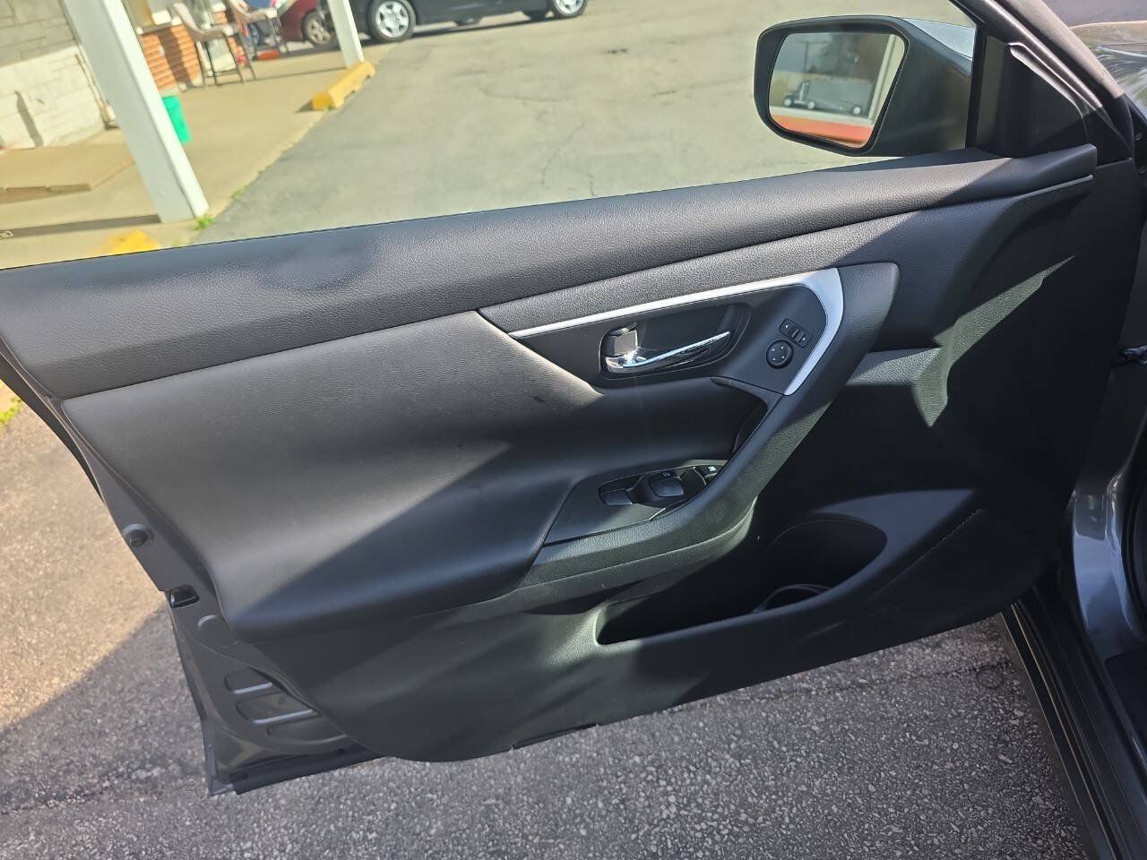 Used 2017 Nissan Altima 2.5 S w/ Power Driver Seat Package FWD image 8