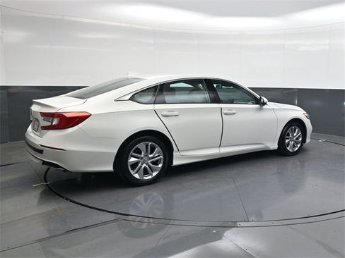 Used 2020 Honda Accord LX image 4