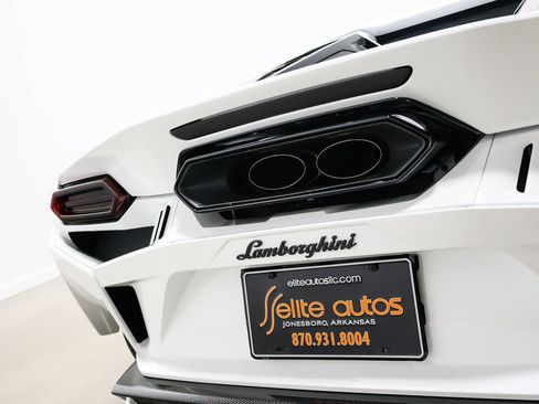 Used 2026 Lamborghini Temerario AWD/4WD image 60