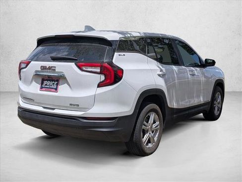 Used 2024 GMC Terrain SLE AWD/4WD image 5