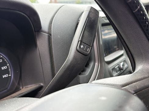 Used 2021 Chevrolet Silverado 1500 Custom image 12