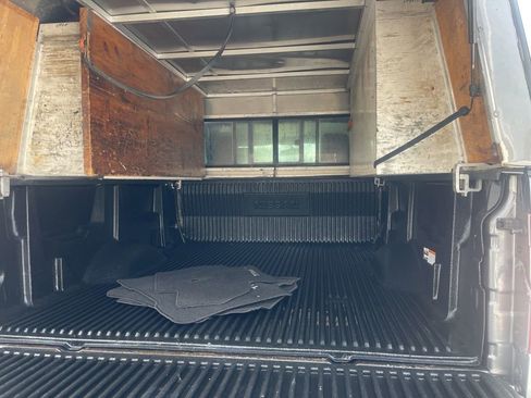 Used 2014 Nissan Titan SV w/ SV Value Truck Package image 21