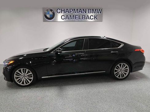 Used 2020 Genesis G80 5.0 Ultimate RWD image 3