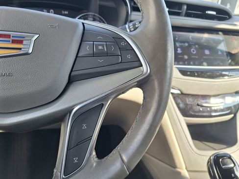 Certified 2023 Cadillac XT5 Premium Luxury image 16