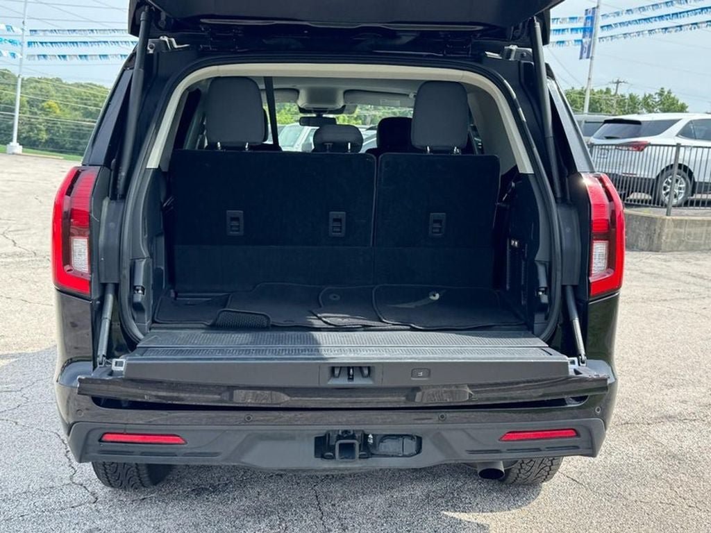 Used 2025 Ford Expedition Active AWD/4WD image 5