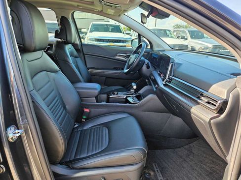 Certified 2025 Kia Sportage SX FWD image 16