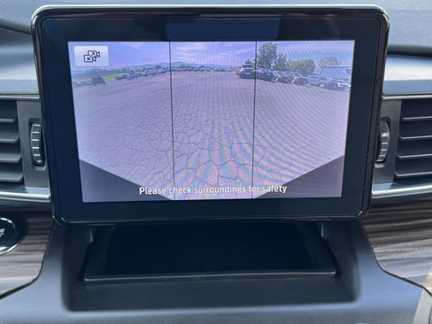 Used 2020 Ford Explorer Limited AWD/4WD image 35