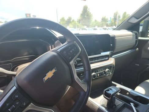 Used 2024 Chevrolet Silverado 1500 LTZ w/ LTZ Premium Package AWD/4WD image 19