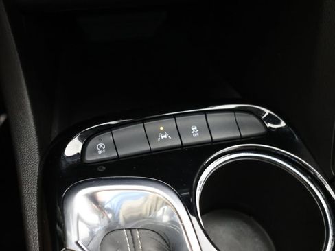 Used 2021 Buick Encore GX Select FWD image 26