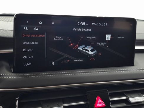 New 2026 Genesis G70 2.5T image 17