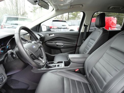 Used 2019 Ford Escape SEL image 13