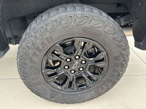 Used 2022 Chevrolet Silverado 1500 ZR2 image 28