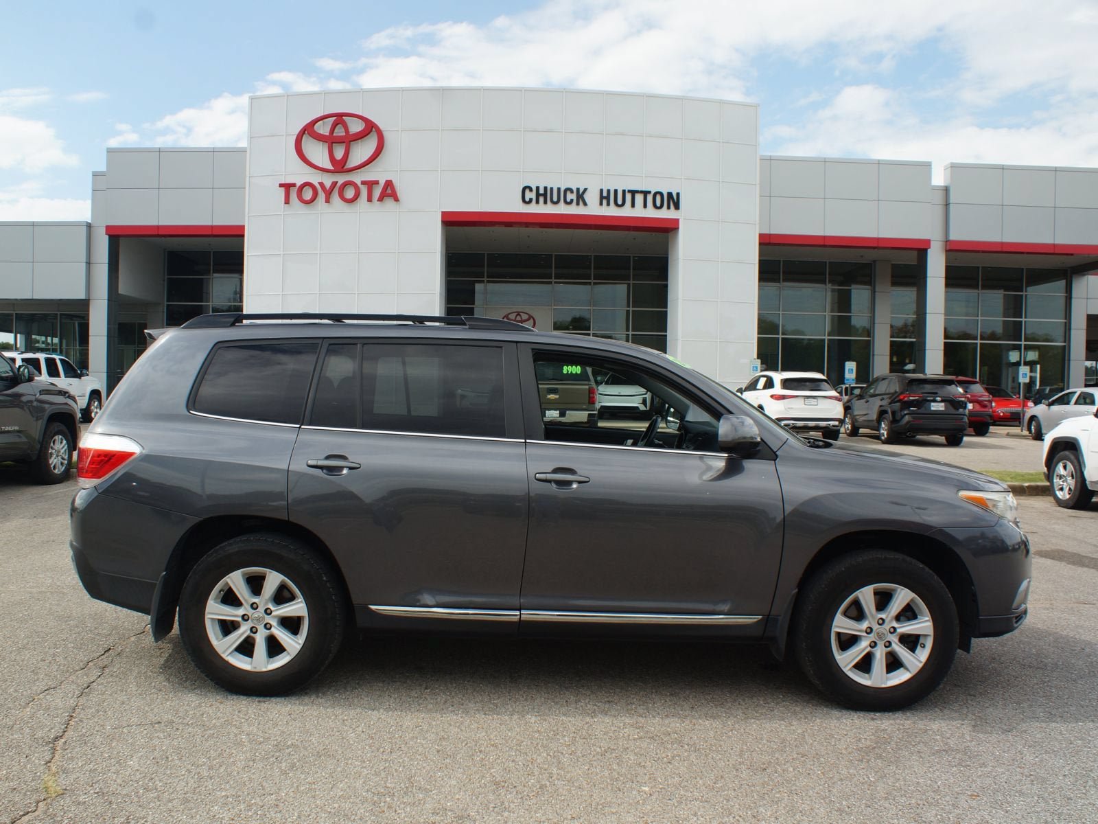 Used 2013 Toyota Highlander SE AWD/4WD image 1