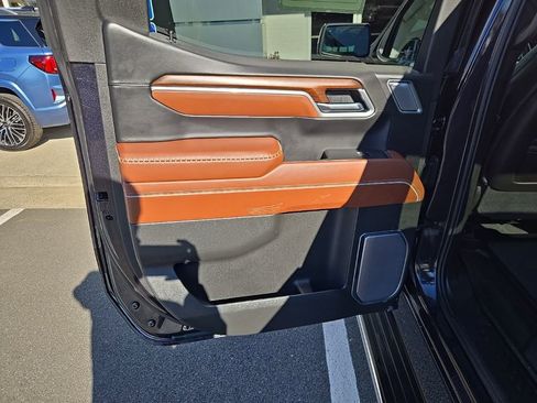 Used 2025 GMC Sierra 1500 Denali Ultimate image 53