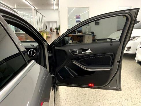 Used 2018 Mercedes-Benz GLA 250 GLA 250 4MATIC SUV image 28