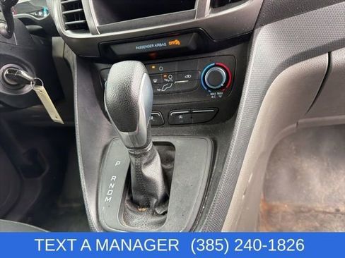 Used 2022 Ford Transit Connect XL image 17