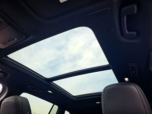 New 2026 GMC Acadia Elevation image 16