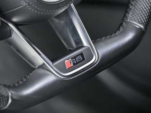 Used 2017 Audi R8 V10 image 27
