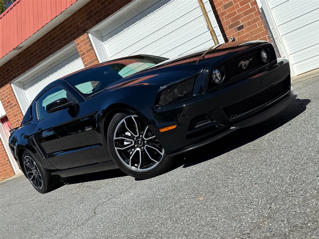 Used 2014 Ford Mustang GT w/ FP8 Appearance Package RWD image 24