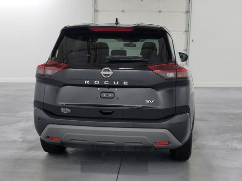 Used 2023 Nissan Rogue SV image 7