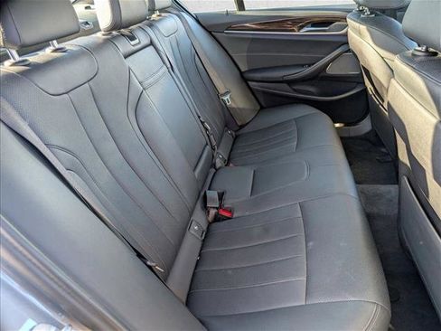 Certified 2023 BMW 530i w/ Premium Package image 21