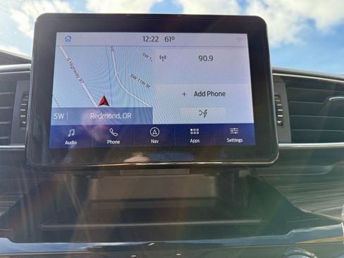 Used 2022 Ford Explorer Limited w/ Hybrid Equipment Group 310A image 16