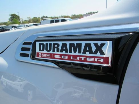 Used 2024 GMC Sierra 2500 SLE w/ SLE Convenience Package AWD/4WD image 10