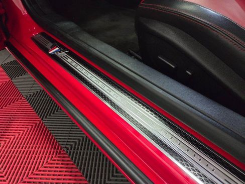 Used 2015 Chevrolet Camaro SS w/ Commemorative Special Edition RWD image 31