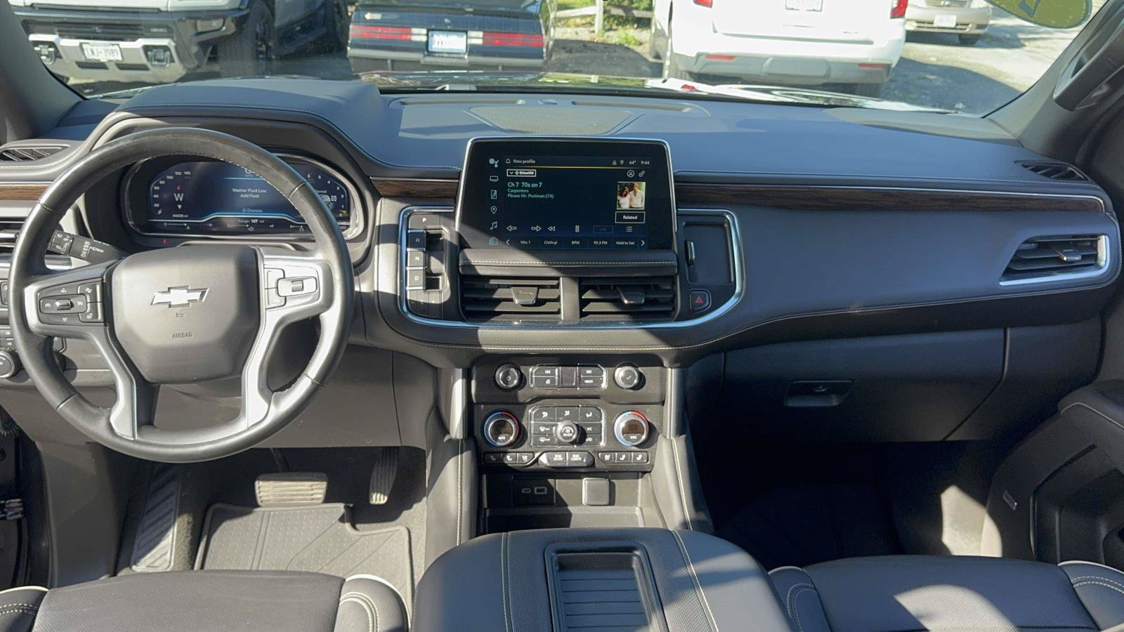 Used 2024 Chevrolet Tahoe Premier AWD/4WD image 12
