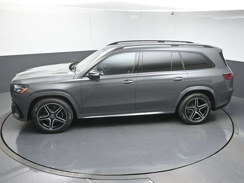 Used 2026 Mercedes-Benz GLS 450 4MATIC image 47